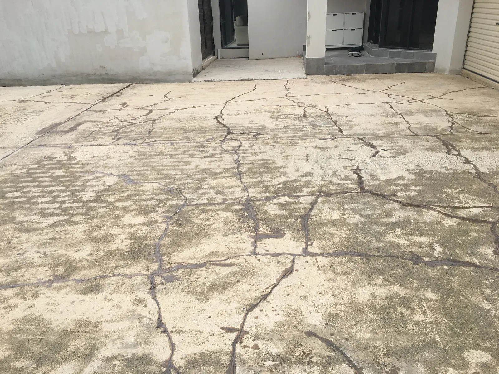 Extensive cracking in the original Castle Hill concrete slab